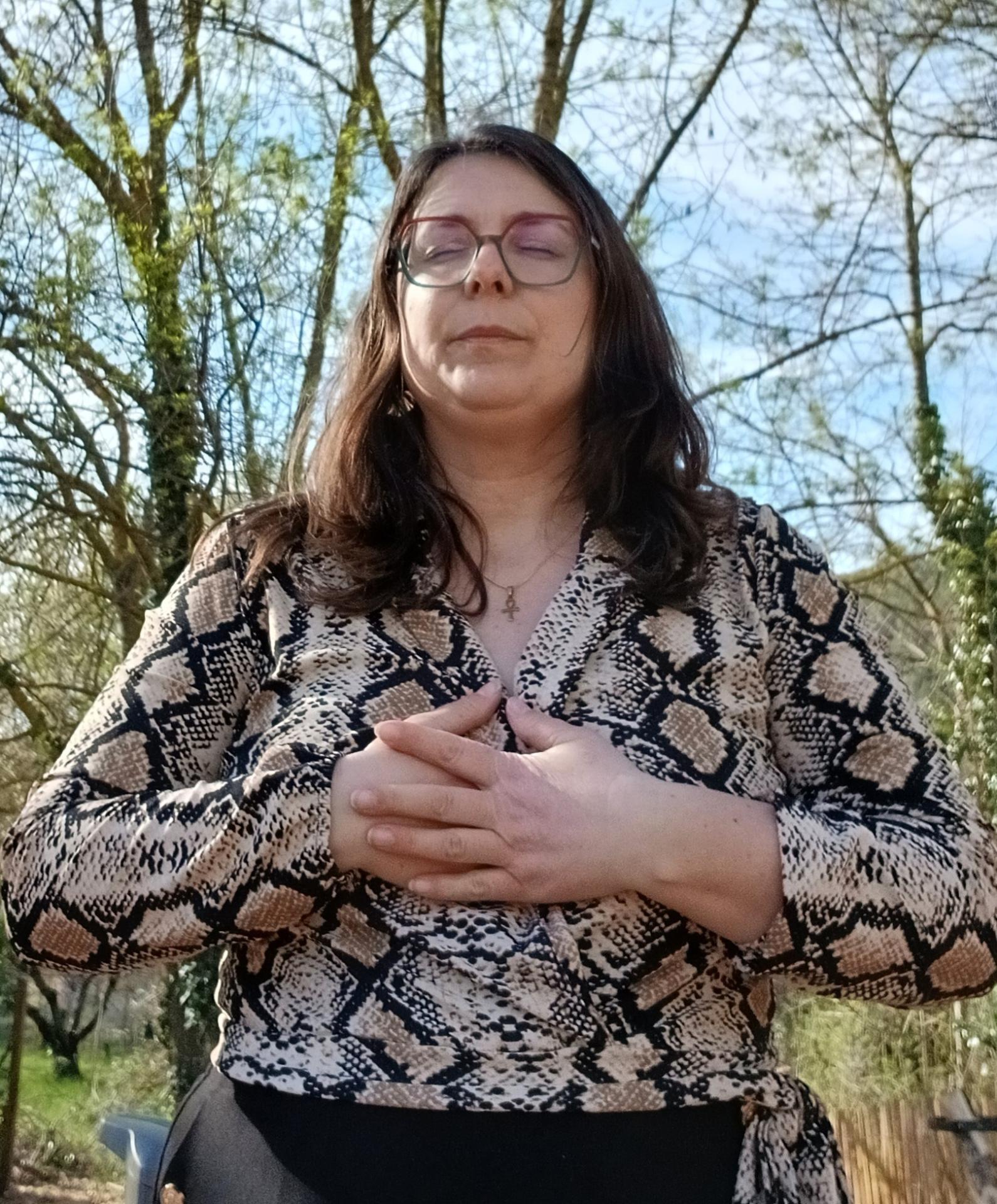 Sandra larcanche mains coeur